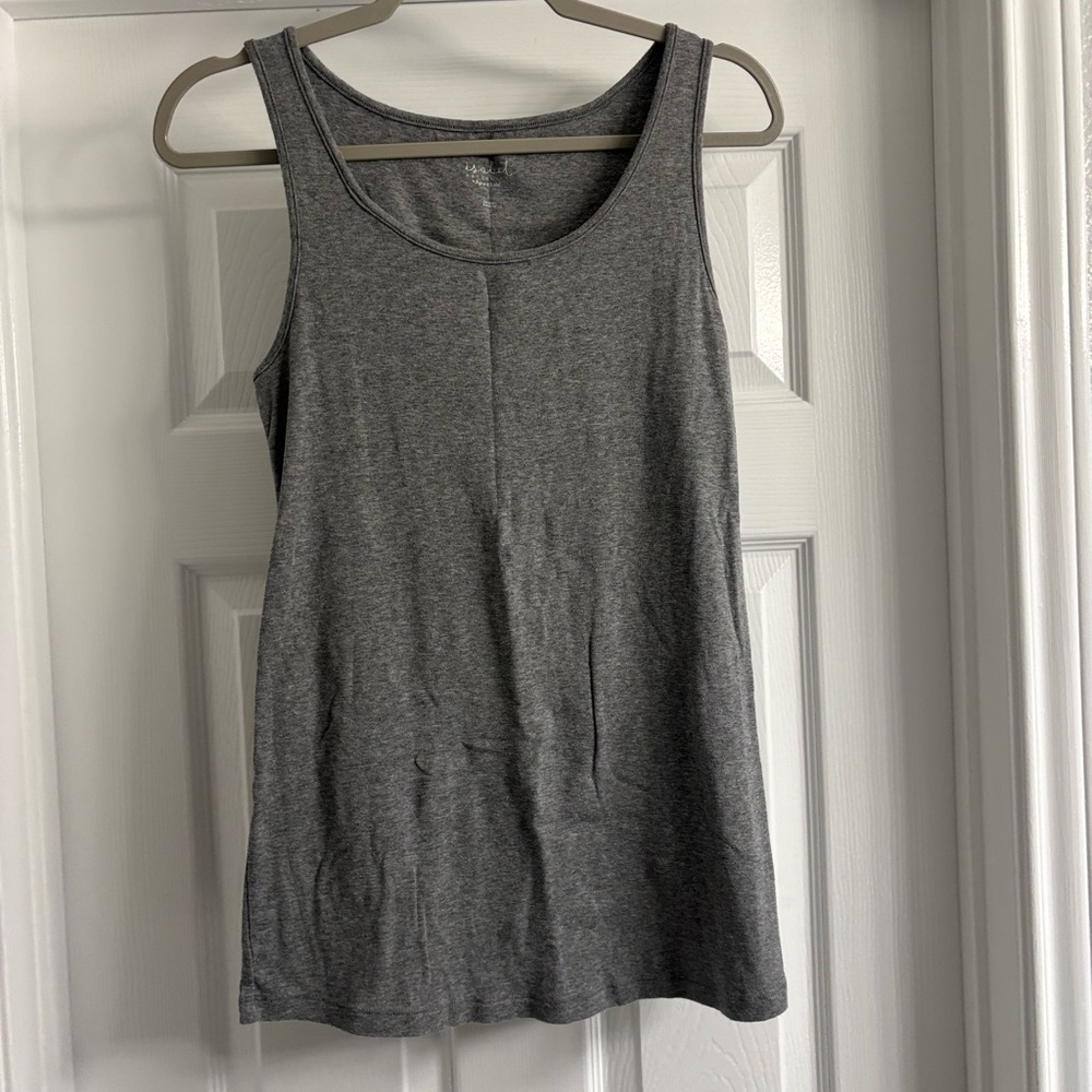 Ingrid & Isabel maternity tank L